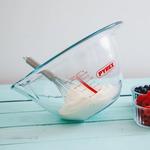 Kép 1/4 - Pyrex keverőtál 4,2l 30cm /mércés-dönthető-csőrös - 203206