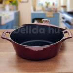Kép 2/3 - La Cuisine öntöttvas ovális sütőtál fedővel 29 cm 4,75 liter Berry - 432028