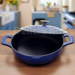 Kép 2/3 - La Cuisine öntöttvas szeletsütő fedővel 28 cm 3,5 liter Blue - 432029